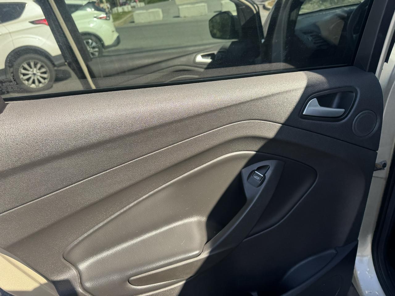 Ford Escape Titanium FWD 2017