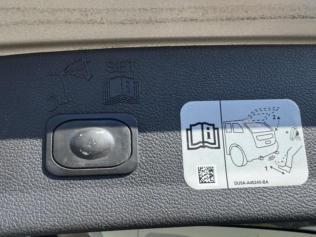 Ford Escape Titanium FWD 2017