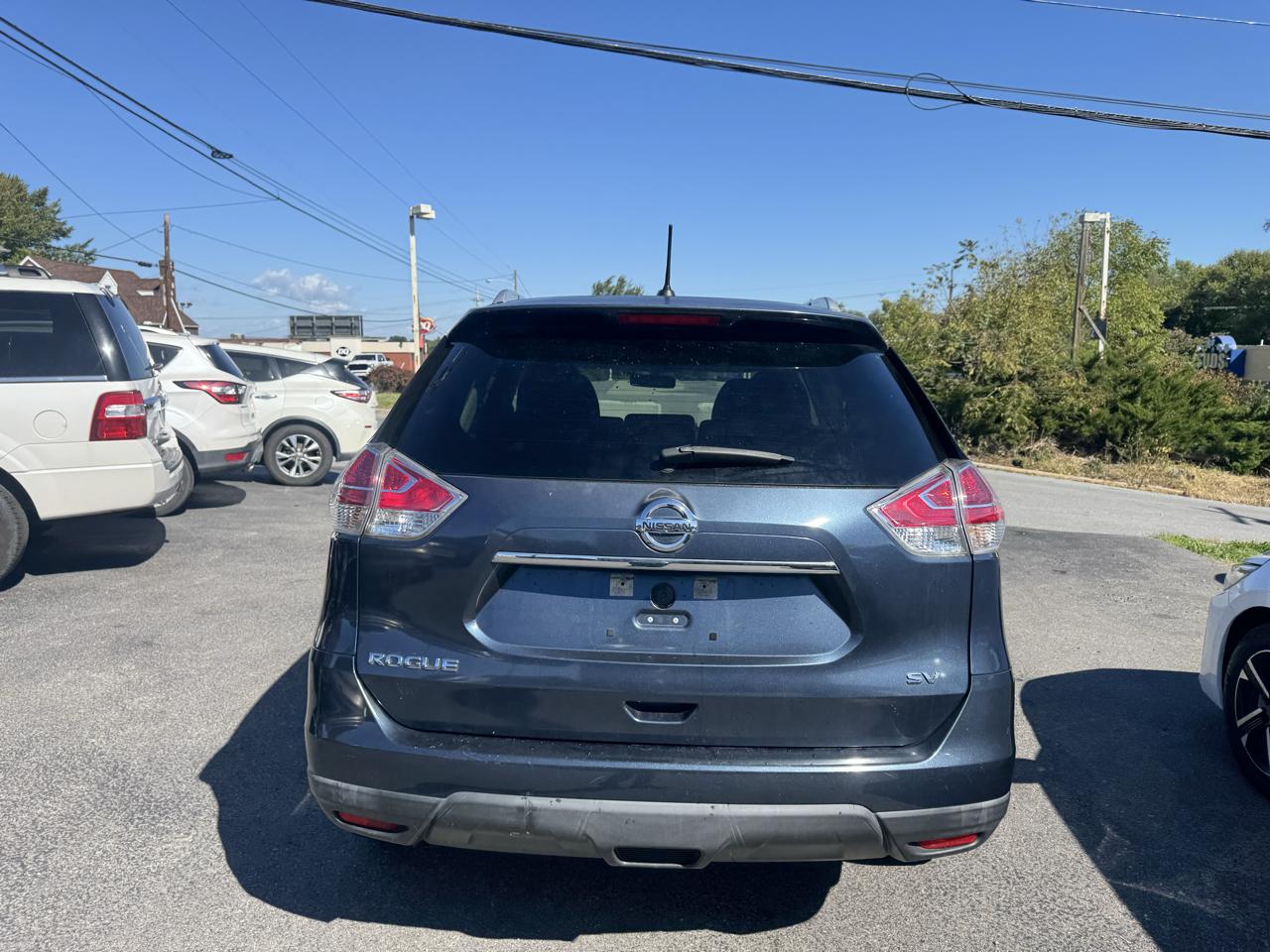 Nissan Rogue FWD 4dr SV 2015