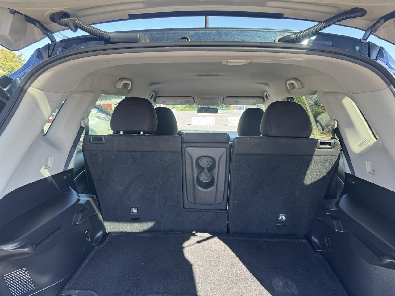 Nissan Rogue FWD 4dr SV 2015
