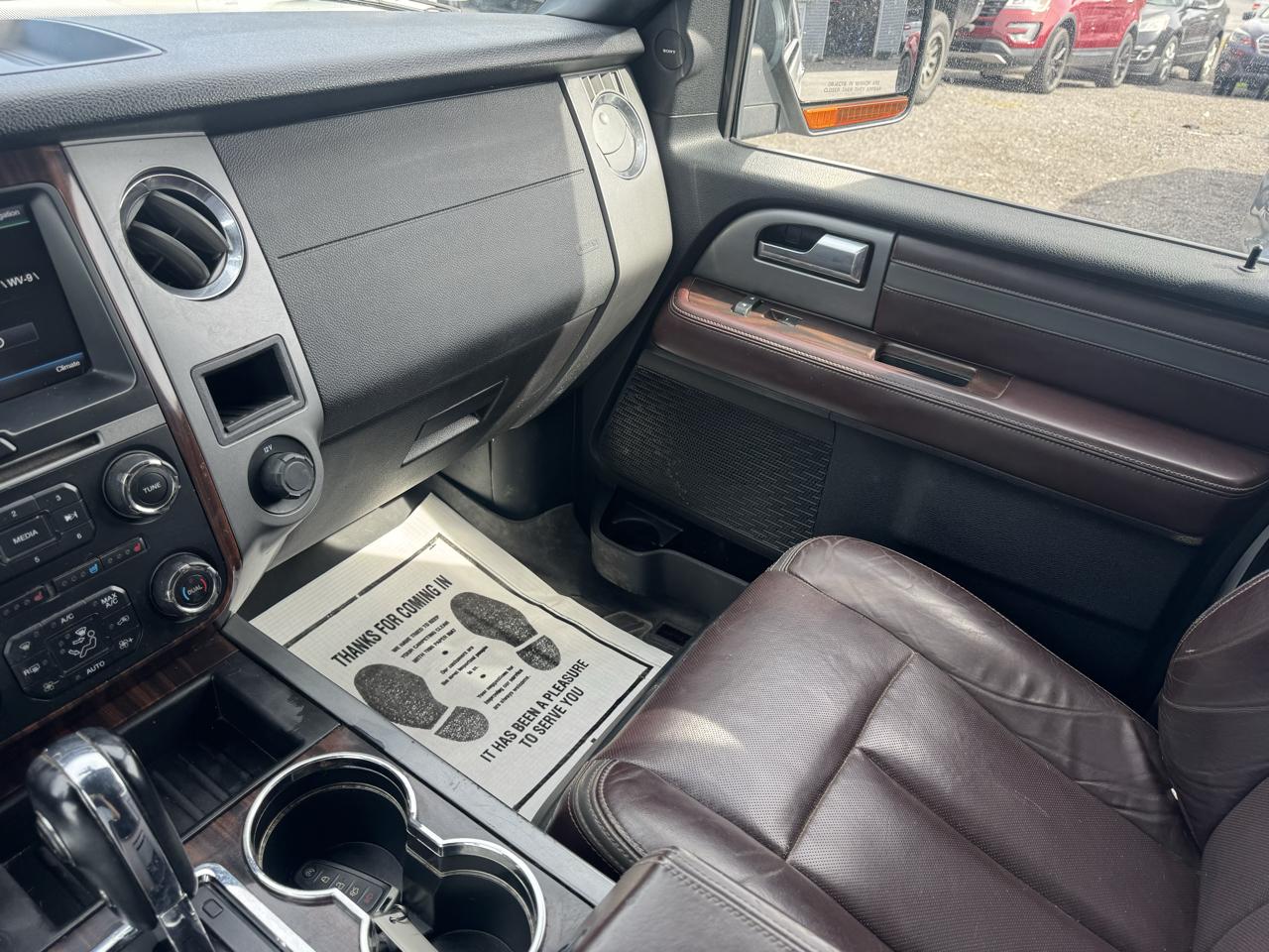 Ford Expedition 4WD 4dr Platinum 2015