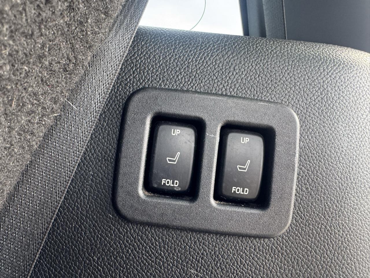 Ford Expedition 4WD 4dr Platinum 2015