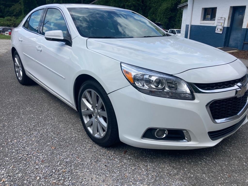 Chevrolet Malibu 4dr Sdn LT w/2LT 2015 Chevrolet Malibu 4dr Sdn LT w/2LT 2015