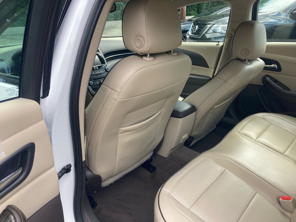 Chevrolet Malibu 4dr Sdn LT w/2LT 2015 Chevrolet Malibu 4dr Sdn LT w/2LT 2015