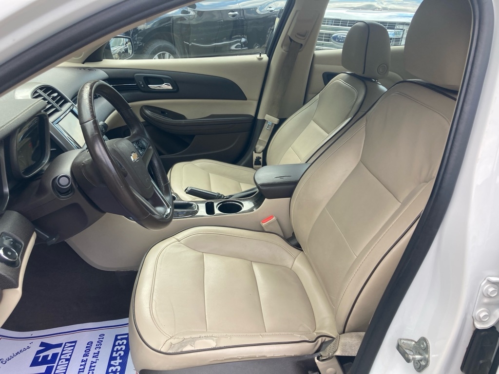 Chevrolet Malibu 4dr Sdn LT w/2LT 2015 Chevrolet Malibu 4dr Sdn LT w/2LT 2015