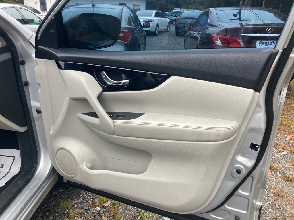 Nissan Rogue Sport FWD SV 2019 Nissan Rogue Sport FWD SV 2019