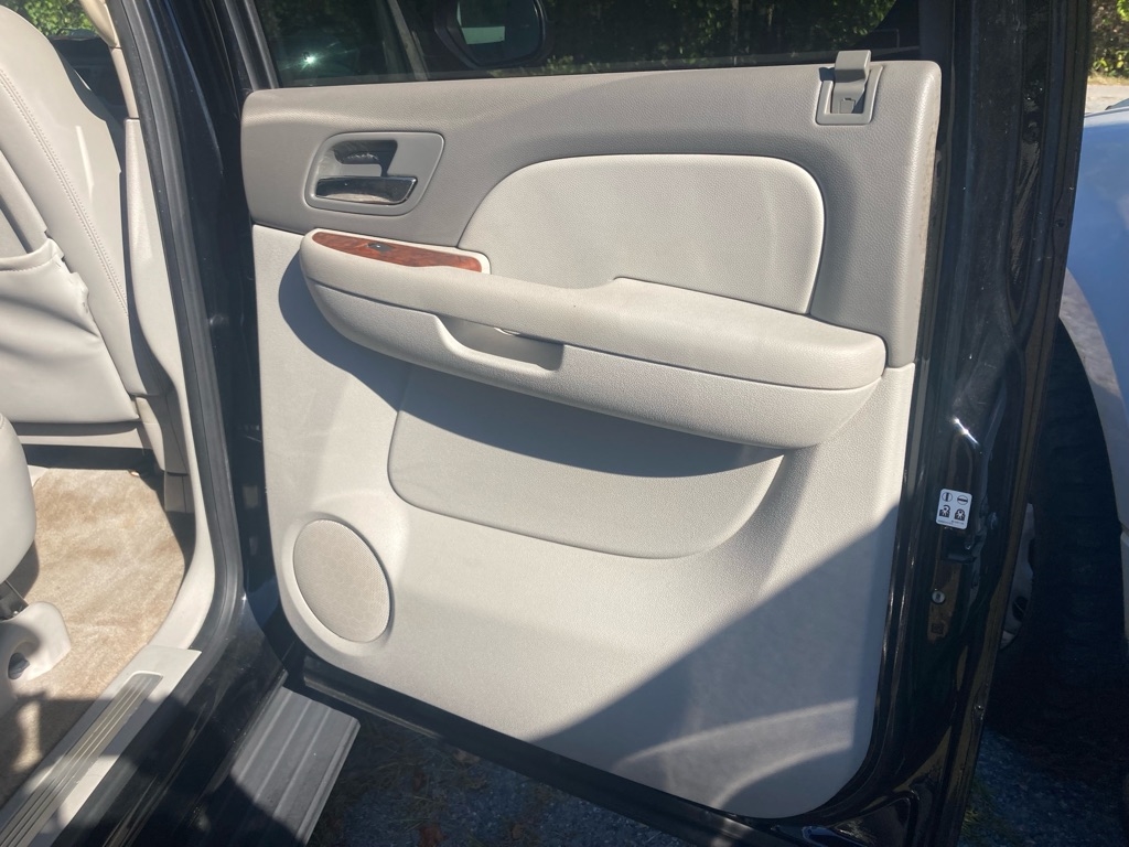 Chevrolet Avalanche 4WD Crew Cab 130" LT w/2LT 2008