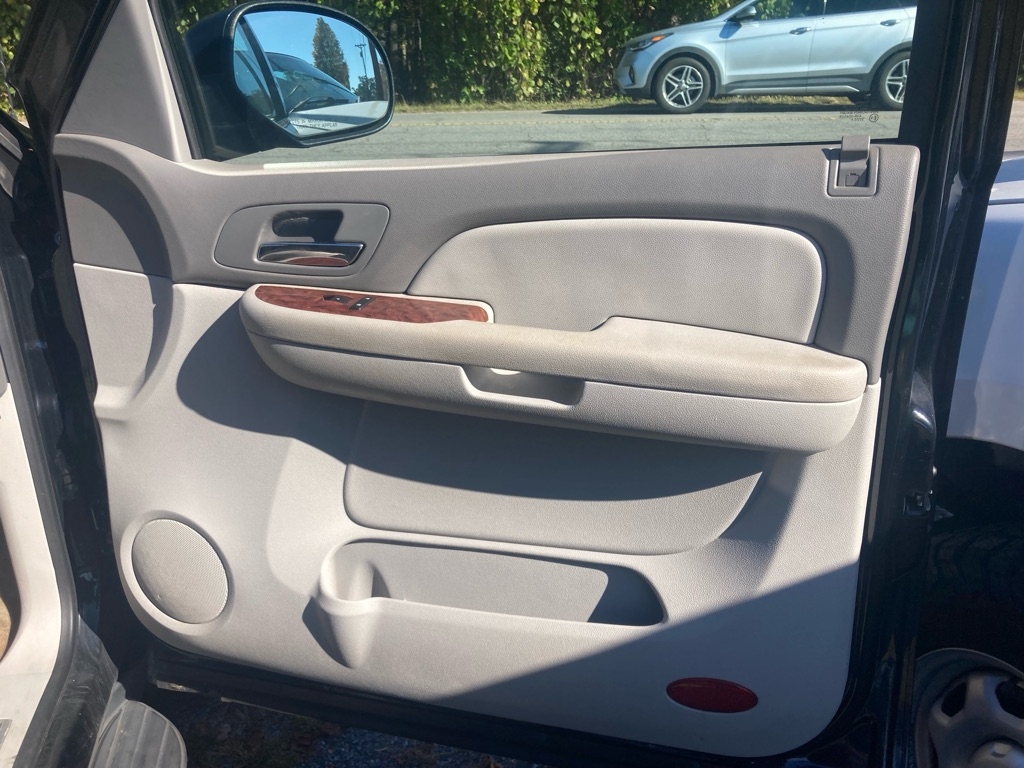 Chevrolet Avalanche 4WD Crew Cab 130" LT w/2LT 2008