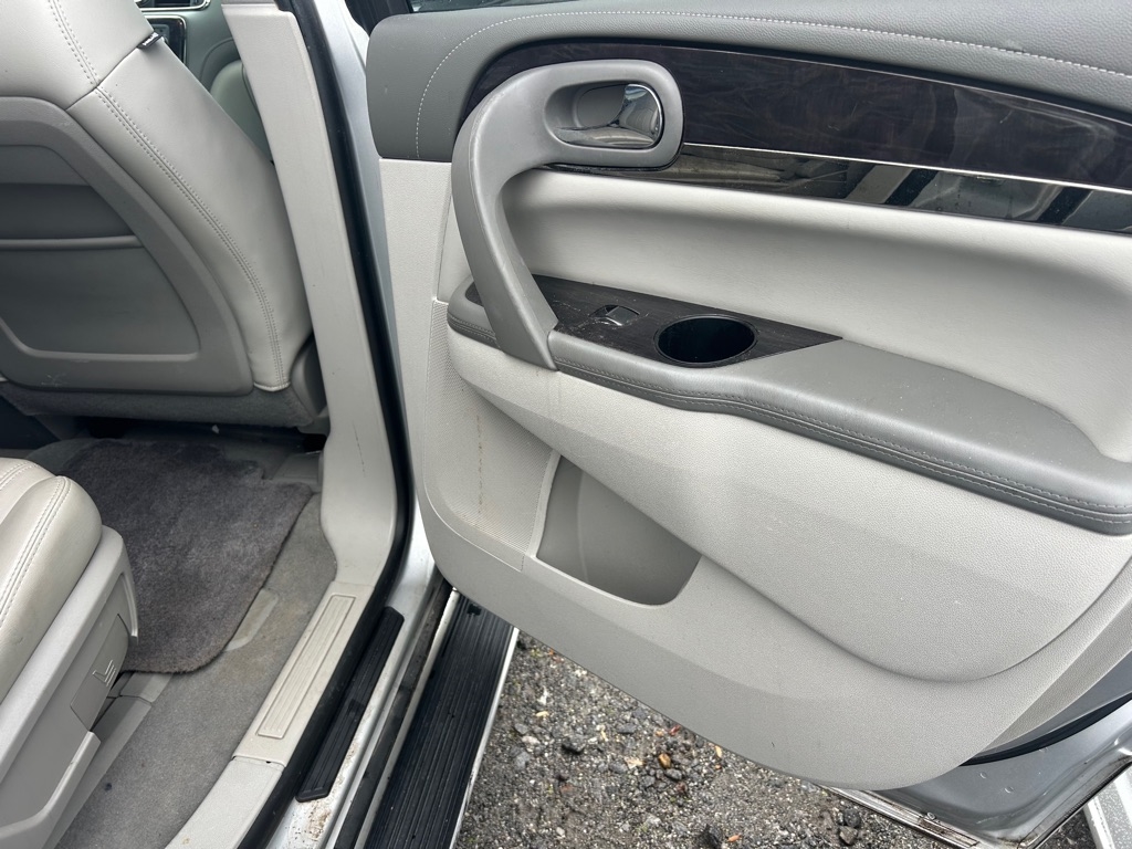 Buick Enclave FWD 4dr Premium 2015