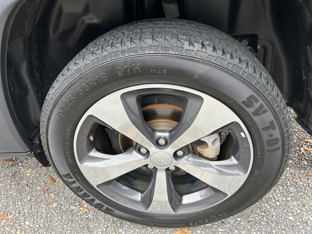 Jeep Cherokee Limited FWD 2019