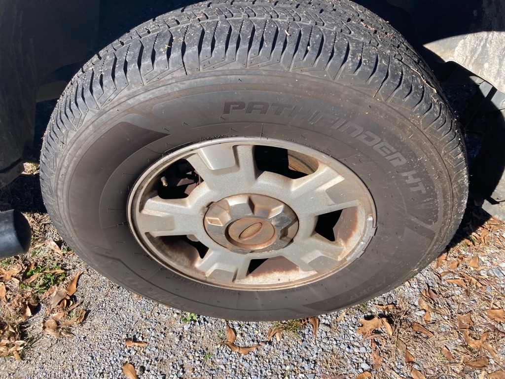 Ford F-150 2WD SuperCrew 145" XLT 2011