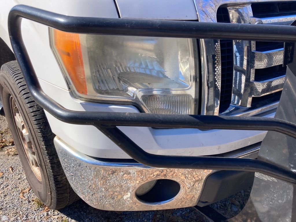 Ford F-150 2WD SuperCrew 145" XLT 2011