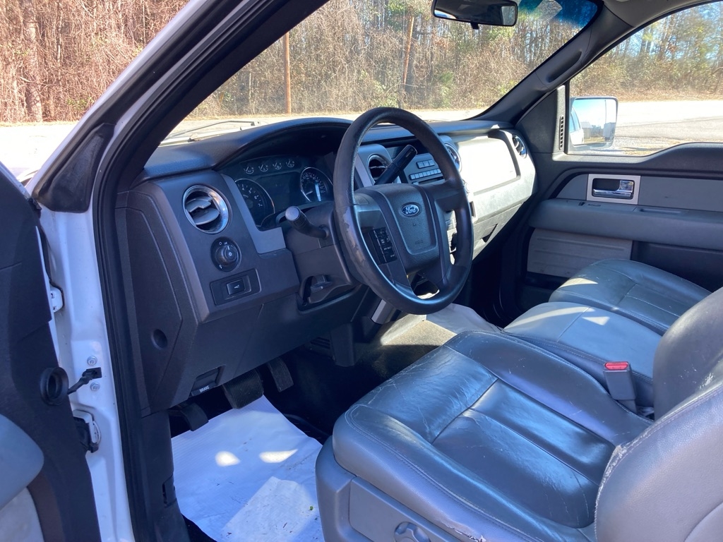 Ford F-150 2WD SuperCrew 145" XLT 2011