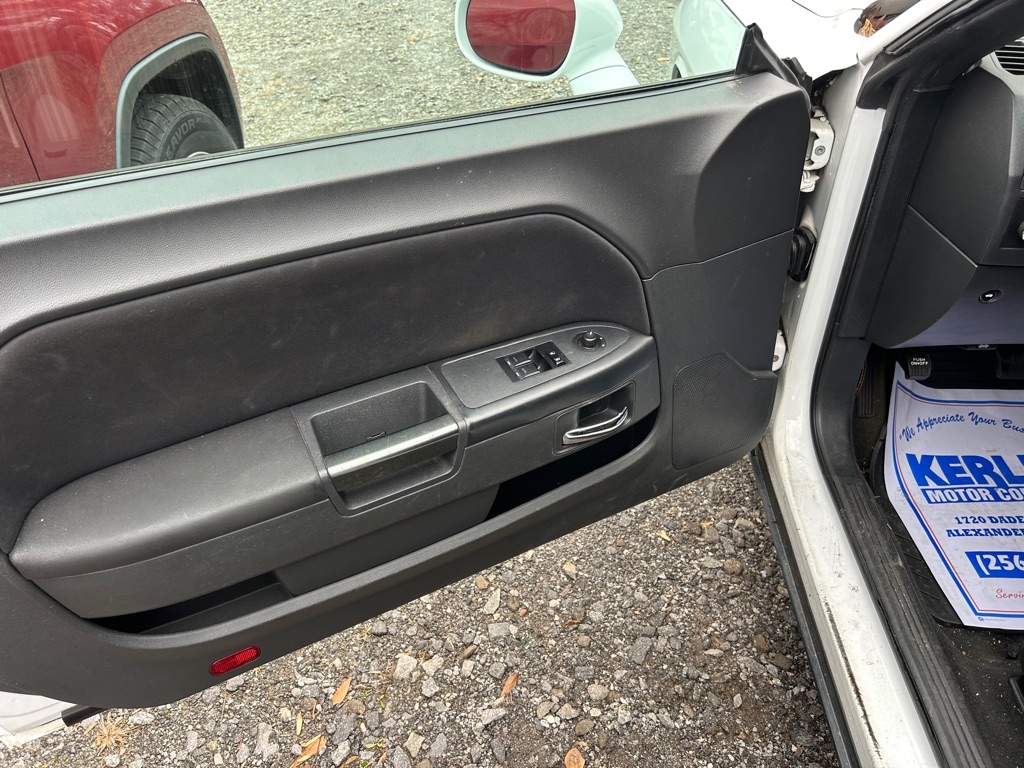 Dodge Challenger 2dr Cpe SXT 2014