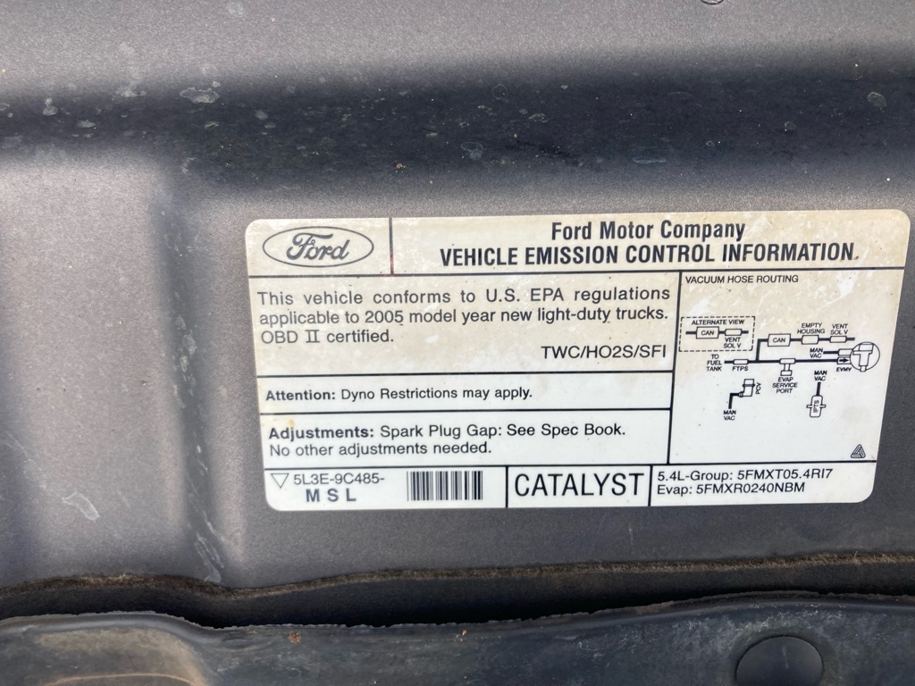 Ford F-150 Supercab 145" Lariat 4WD 2005