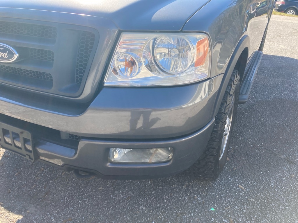 Ford F-150 Supercab 145" Lariat 4WD 2005