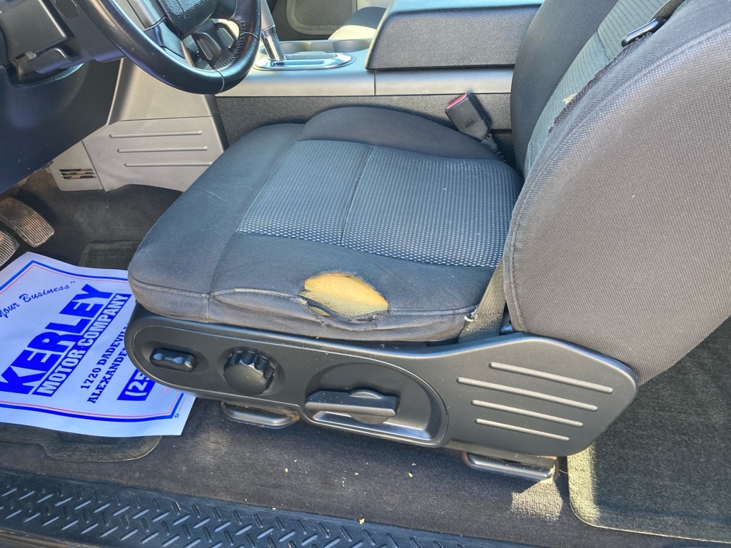 Ford F-150 Supercab 145" Lariat 4WD 2005