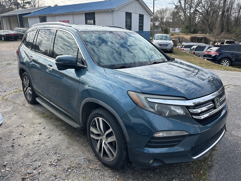 Honda Pilot 2WD 4dr Touring w/RES & Navi 2016