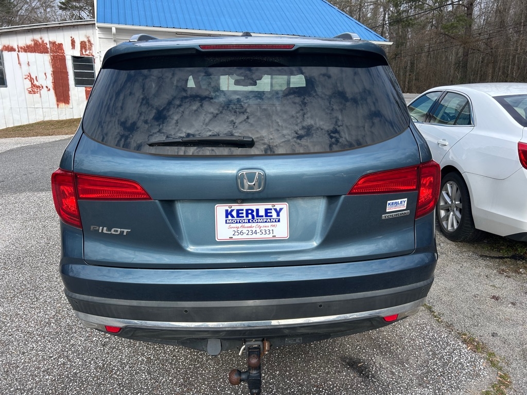 Honda Pilot 2WD 4dr Touring w/RES & Navi 2016