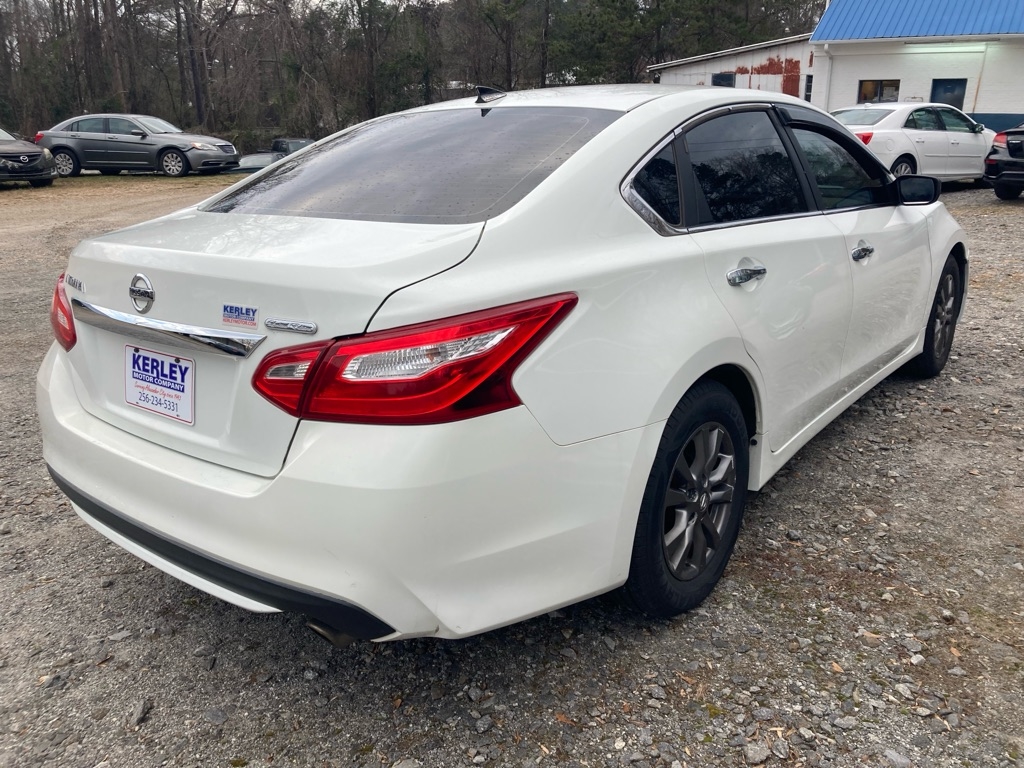 Nissan Altima 4dr Sdn I4 2.5 2016