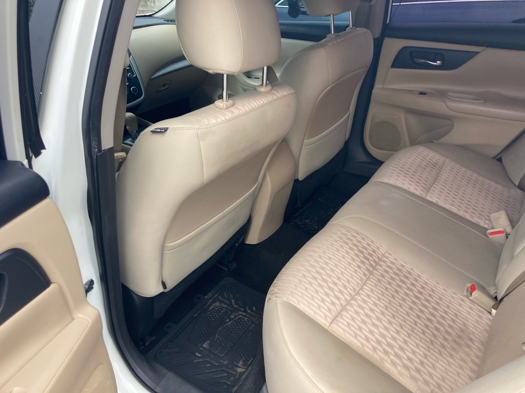 Nissan Altima 4dr Sdn I4 2.5 2016