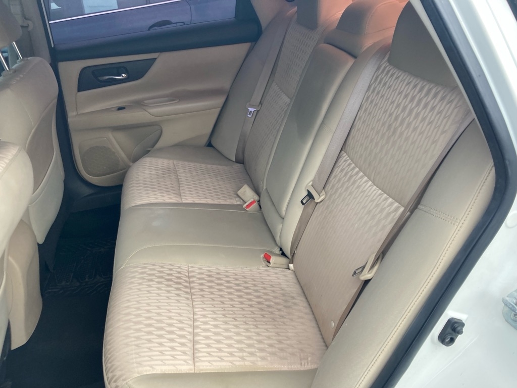 Nissan Altima 4dr Sdn I4 2.5 2016