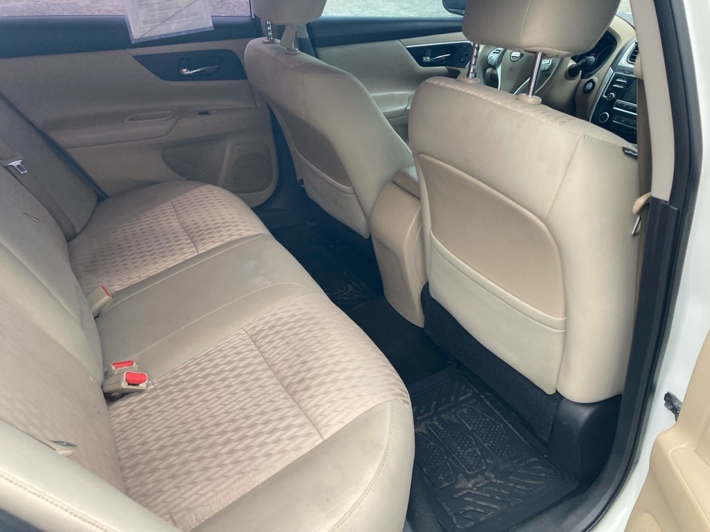 Nissan Altima 4dr Sdn I4 2.5 2016