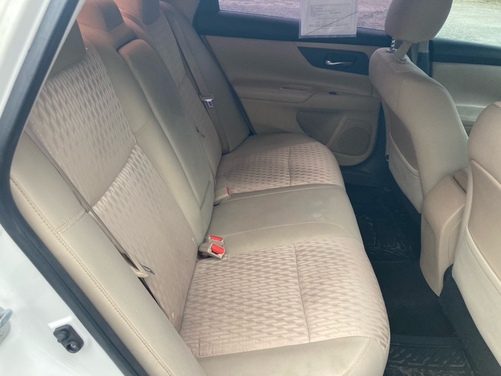 Nissan Altima 4dr Sdn I4 2.5 2016