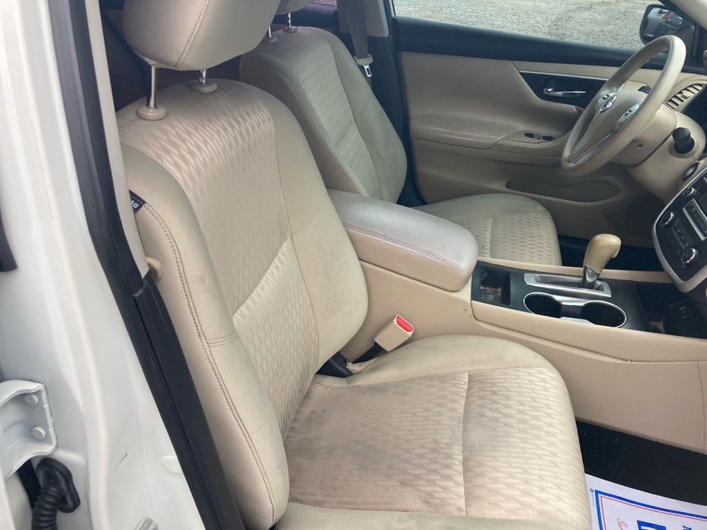 Nissan Altima 4dr Sdn I4 2.5 2016