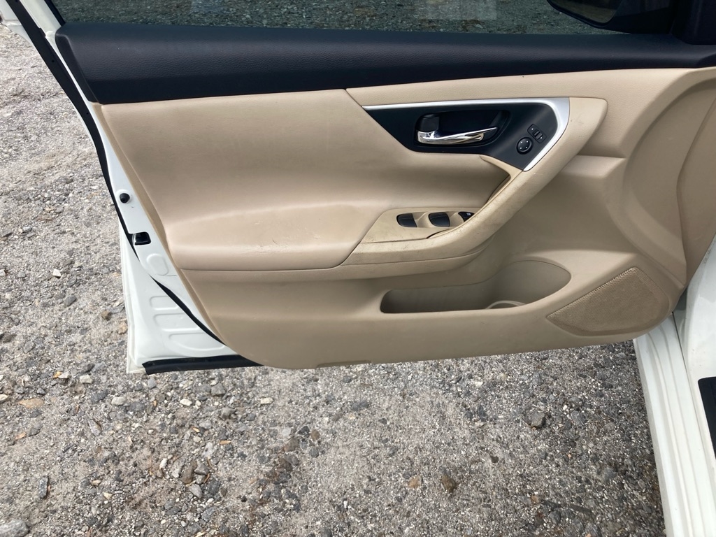 Nissan Altima 4dr Sdn I4 2.5 2016