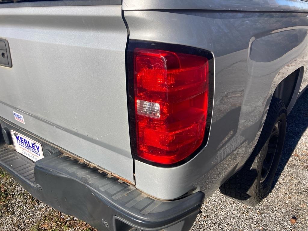 Chevrolet Silverado 1500 2WD Reg Cab 133.0" Work Truck 2016