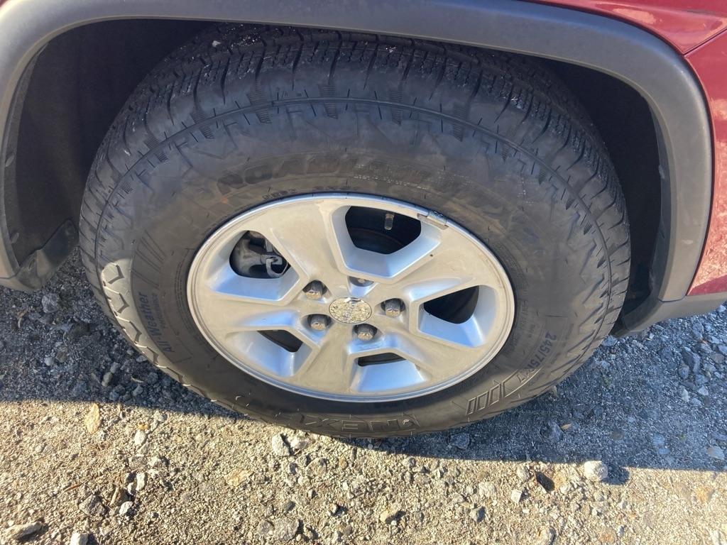 Jeep Grand Cherokee RWD 4dr Laredo 2015