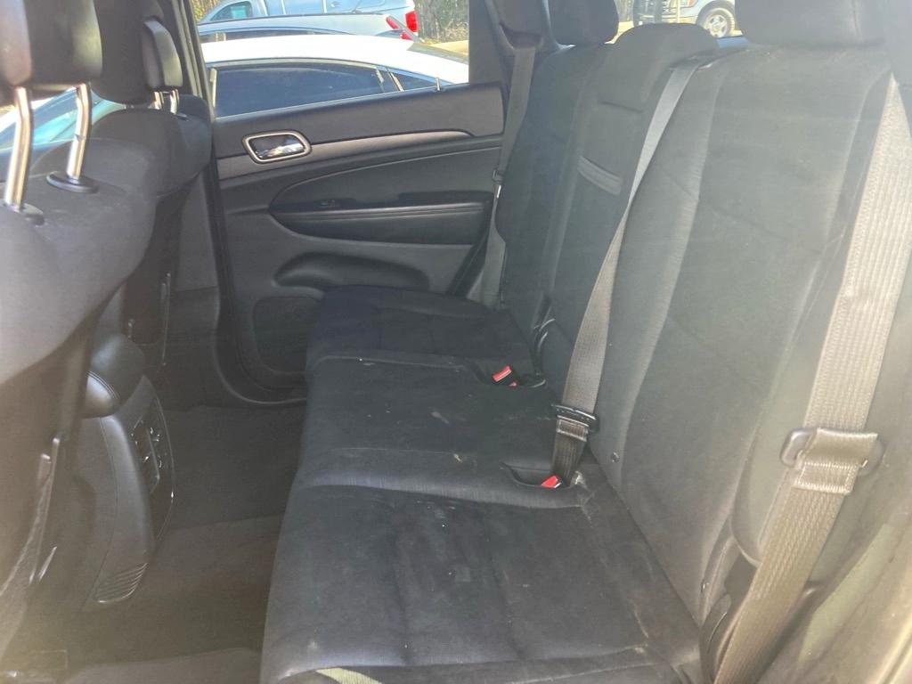 Jeep Grand Cherokee RWD 4dr Laredo 2015