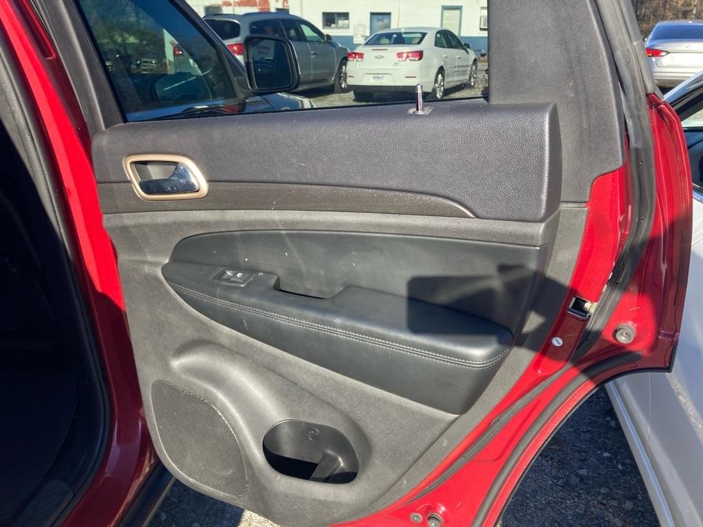 Jeep Grand Cherokee RWD 4dr Laredo 2015