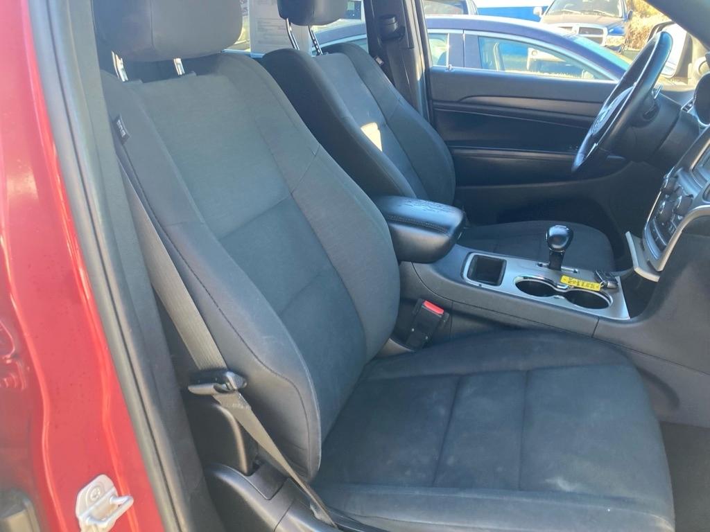 Jeep Grand Cherokee RWD 4dr Laredo 2015