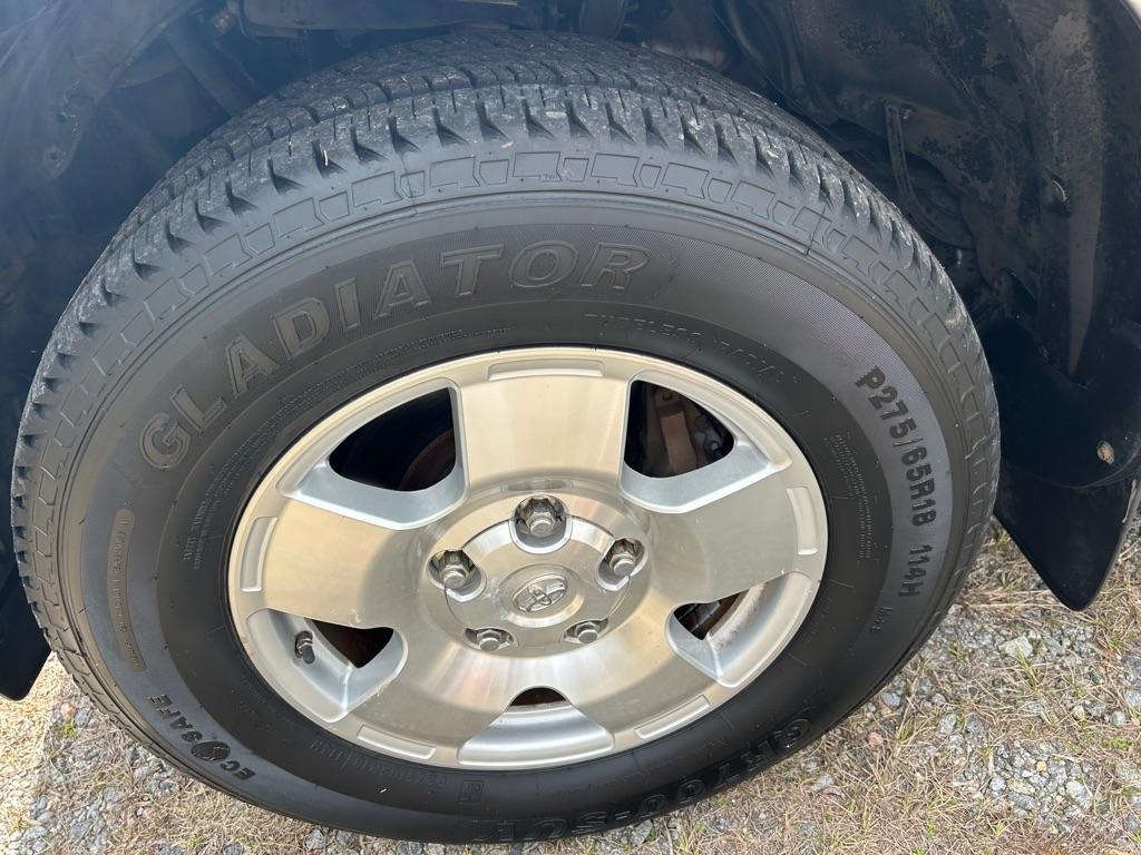 Toyota Tundra 2WD Double 145.7" 4.7L V8 SR5 (Natl 2007