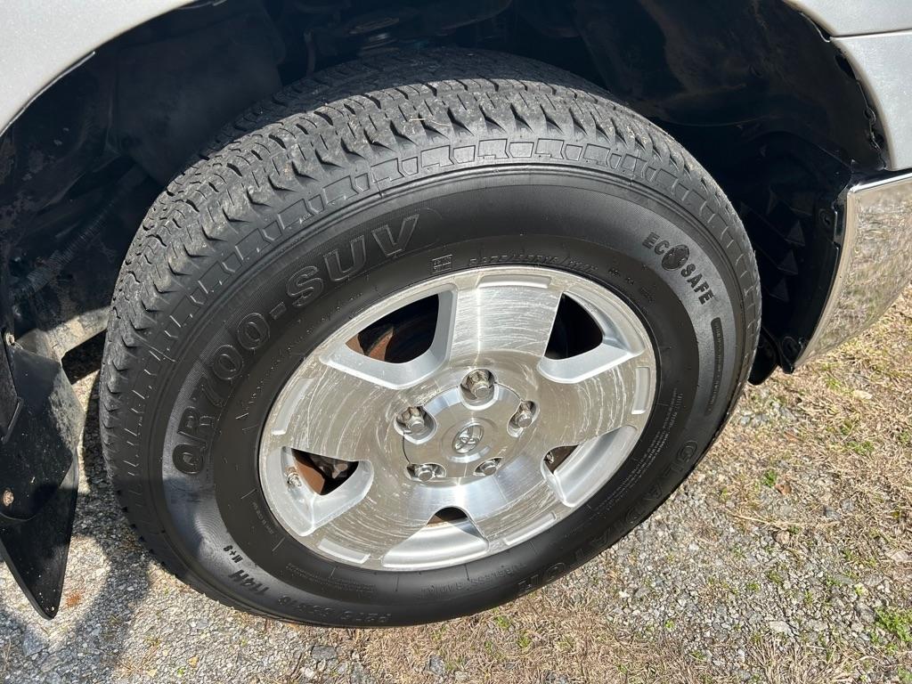 Toyota Tundra 2WD Double 145.7" 4.7L V8 SR5 (Natl 2007