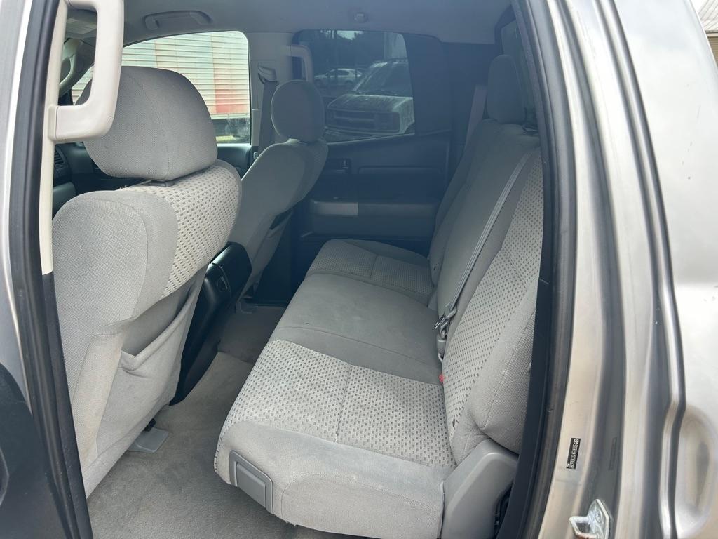 Toyota Tundra 2WD Double 145.7" 4.7L V8 SR5 (Natl 2007