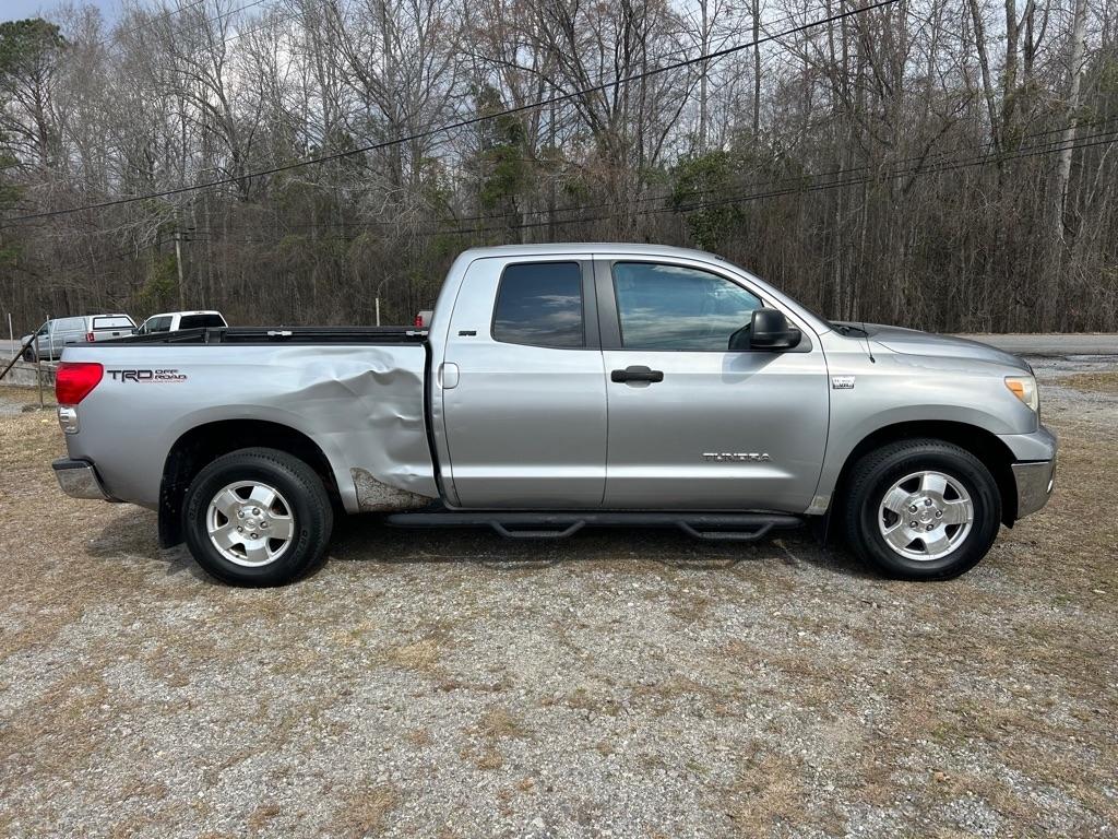 Toyota Tundra 2WD Double 145.7" 4.7L V8 SR5 (Natl 2007
