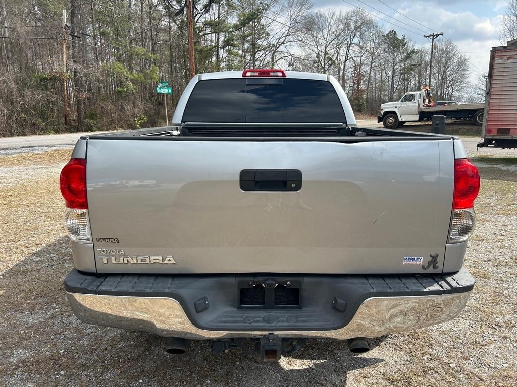 Toyota Tundra 2WD Double 145.7" 4.7L V8 SR5 (Natl 2007