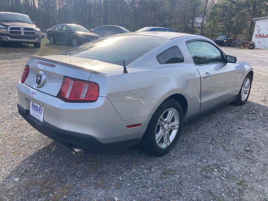 Ford Mustang 2dr Cpe V6 2011