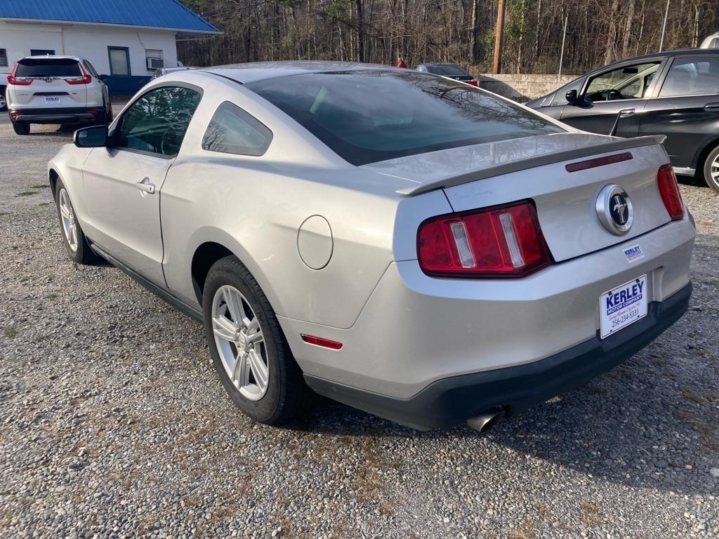 Ford Mustang 2dr Cpe V6 2011