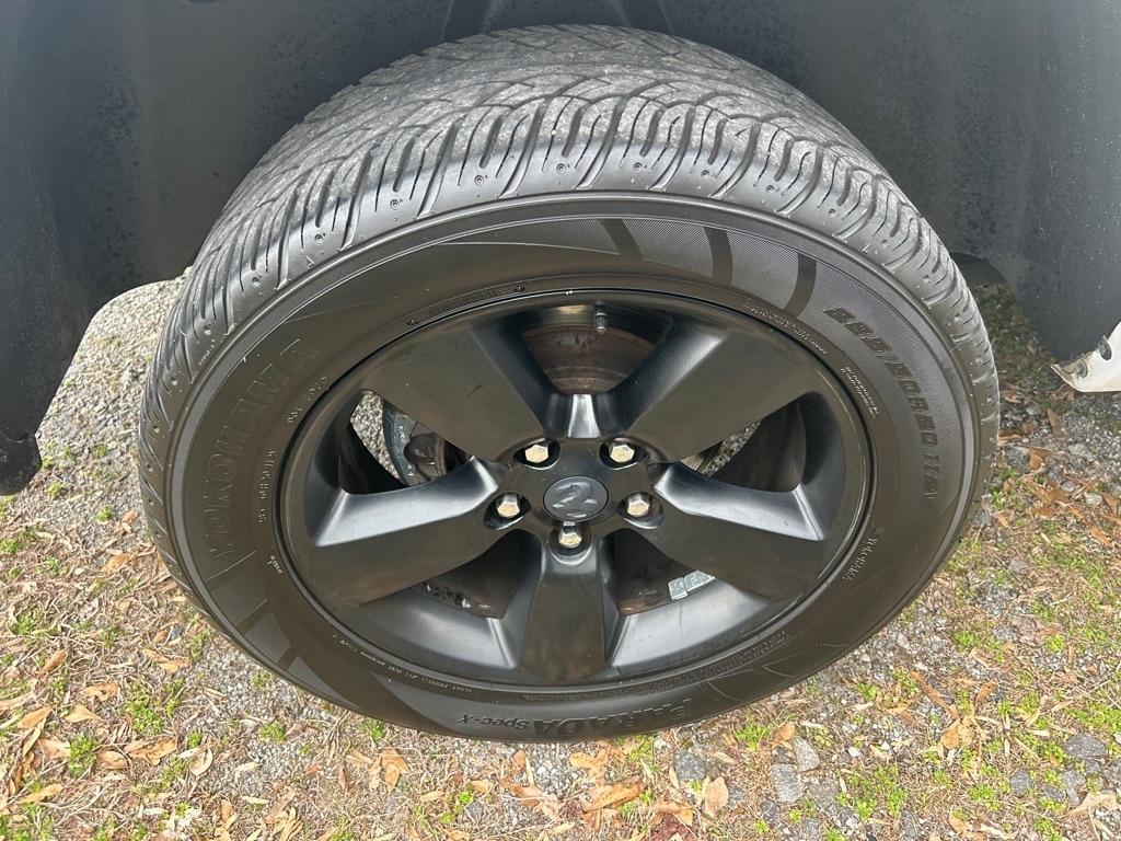 RAM 1500 2WD Crew Cab 140.5" Express 2016