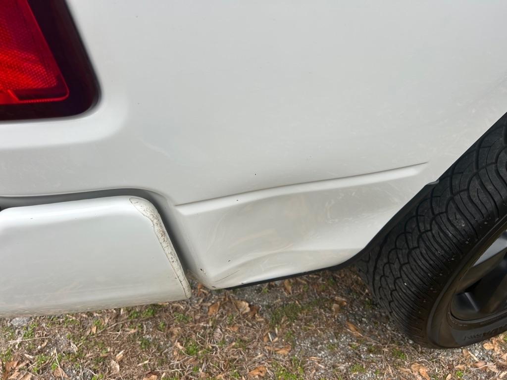 RAM 1500 2WD Crew Cab 140.5" Express 2016