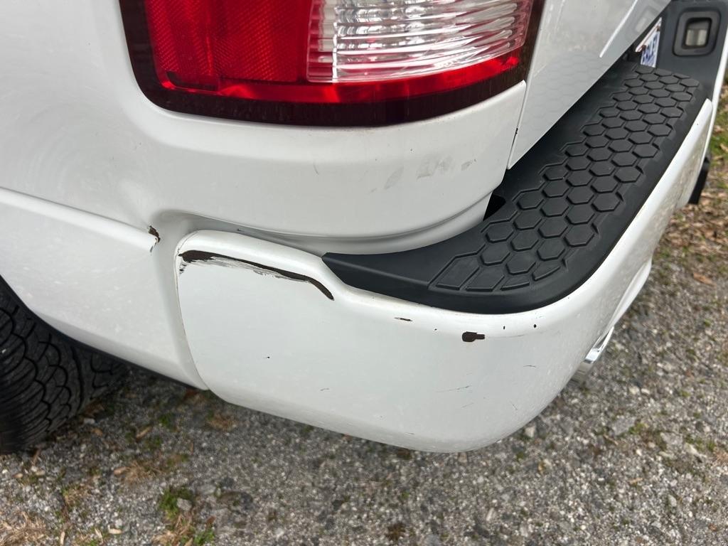 RAM 1500 2WD Crew Cab 140.5" Express 2016