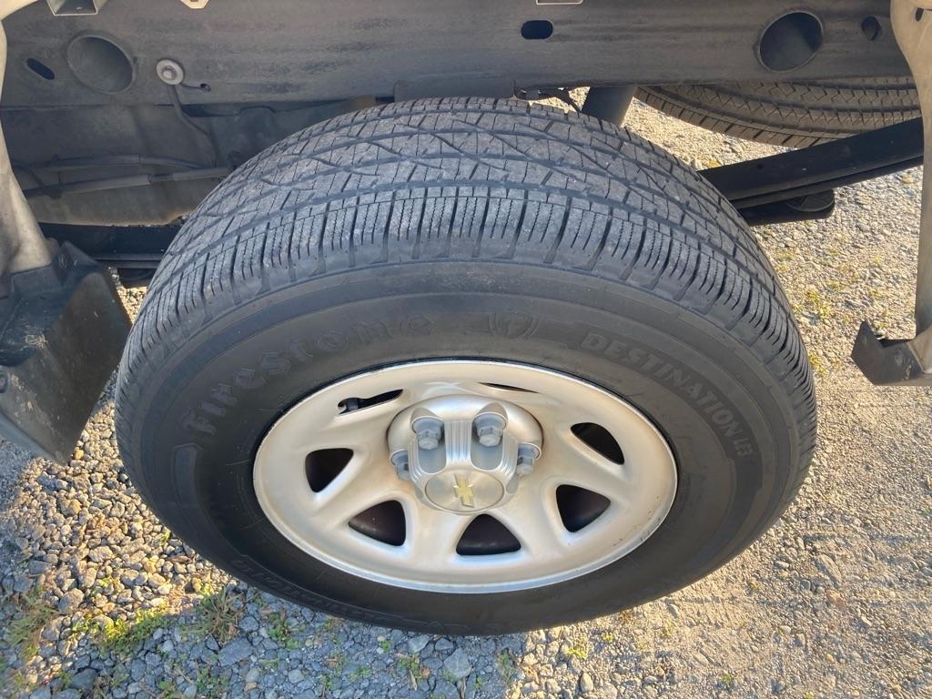 Chevrolet Silverado 1500 2WD Reg Cab 133.0" Work Truck 2016