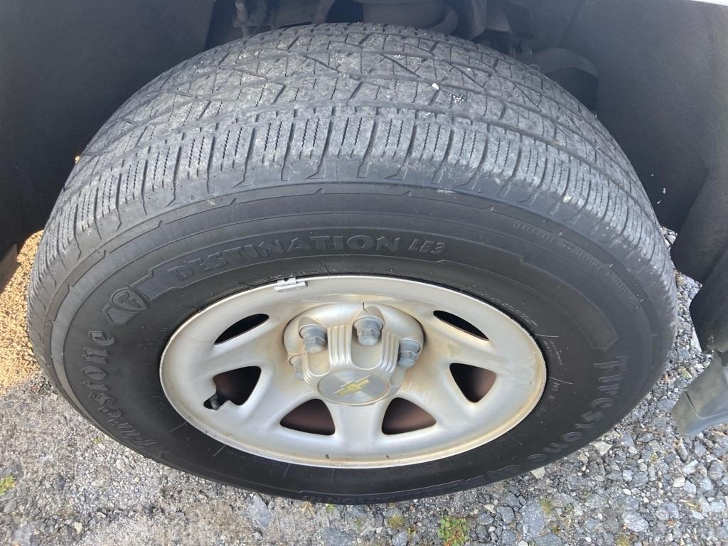 Chevrolet Silverado 1500 2WD Reg Cab 133.0" Work Truck 2016