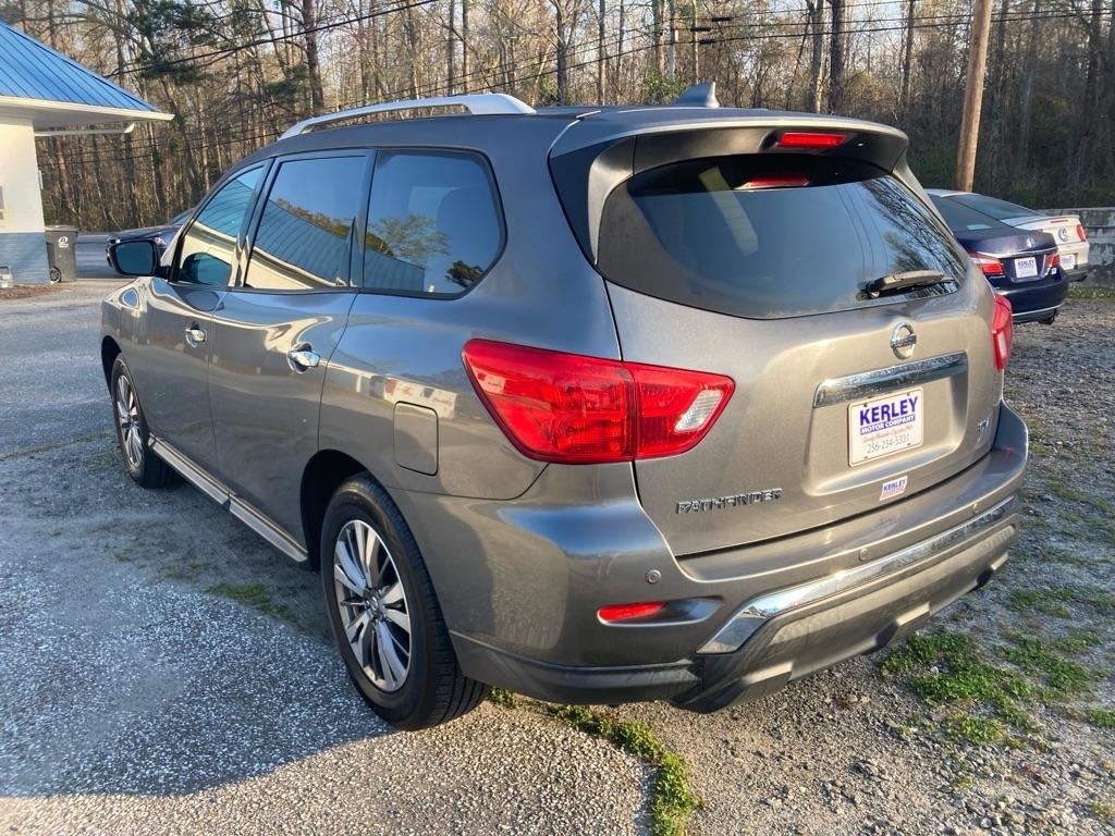 Nissan Pathfinder FWD SV 2019