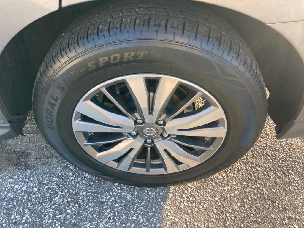 Nissan Pathfinder FWD SV 2019