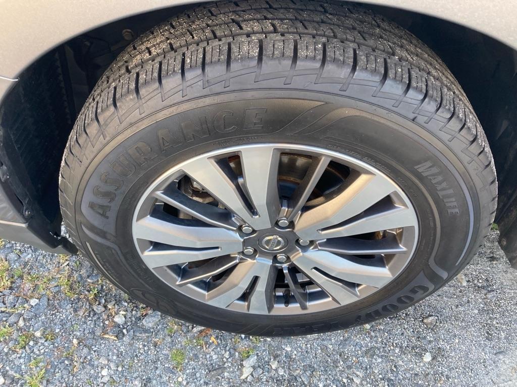 Nissan Pathfinder FWD SV 2019